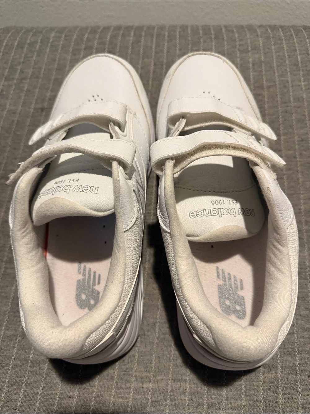 New Balance Kids White Leather Velcro Sneakers